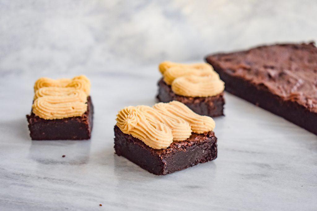 LowFODMAP Peanut Butter Buttercream Frosting; Glutenfree, Vegan Dr