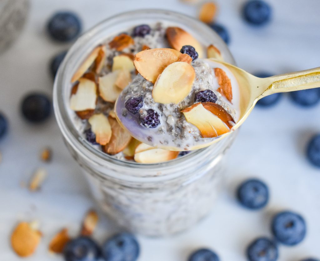Energizing LowFODMAP Blueberry Almond Overnight Quinoa; Glutenfree, Vegan Dr. Rachel Pauls