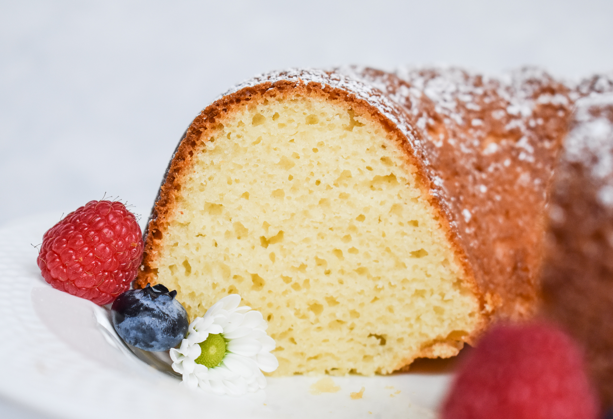 Low Fodmap Vanilla Sour Cream Pound Cake Bundt Style Gluten Free Lactose Free Rachel Pauls Food