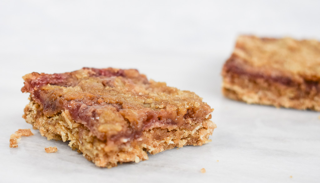 Scrumptious LowFODMAP Strawberry Oat Bars; Glutenfree, Vegan Rachel