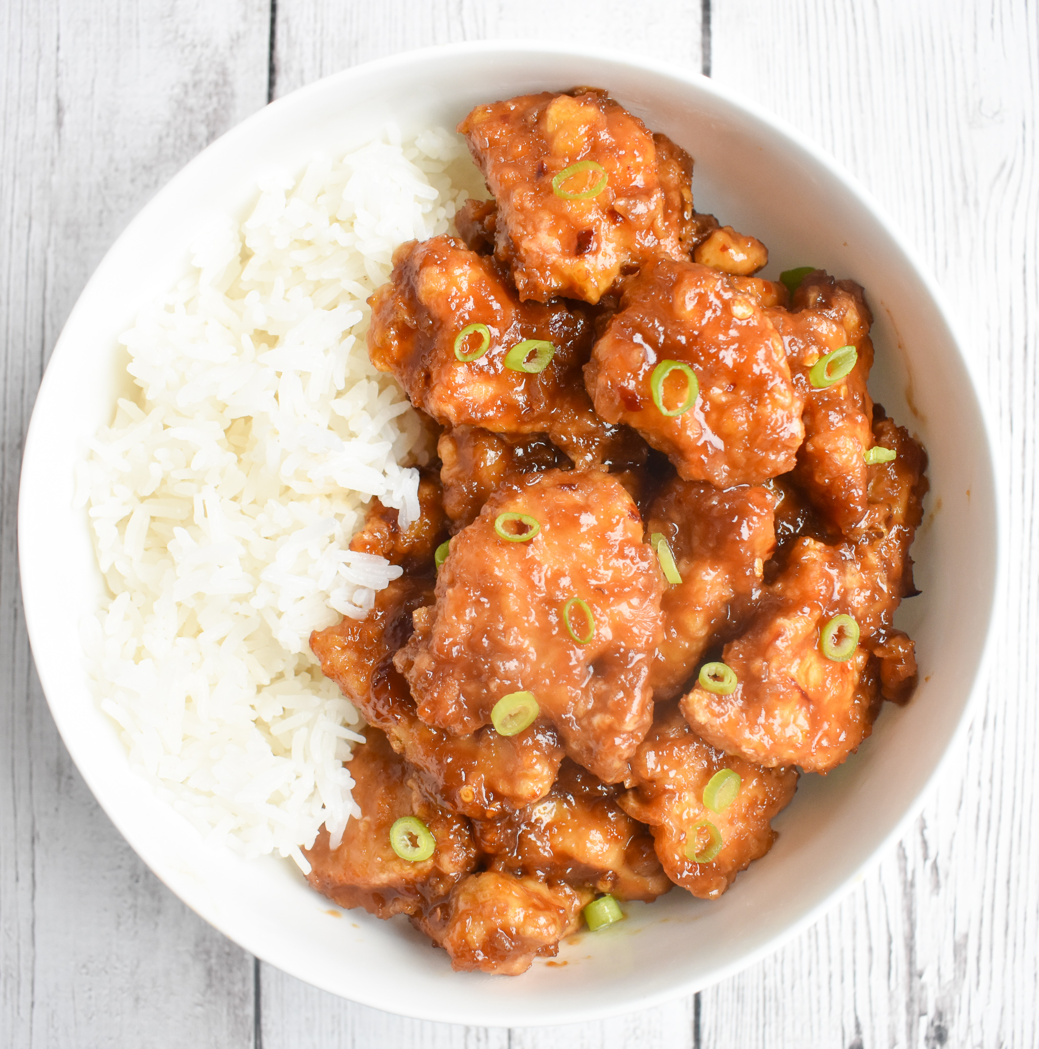 low-FODMAP close up orange chicken