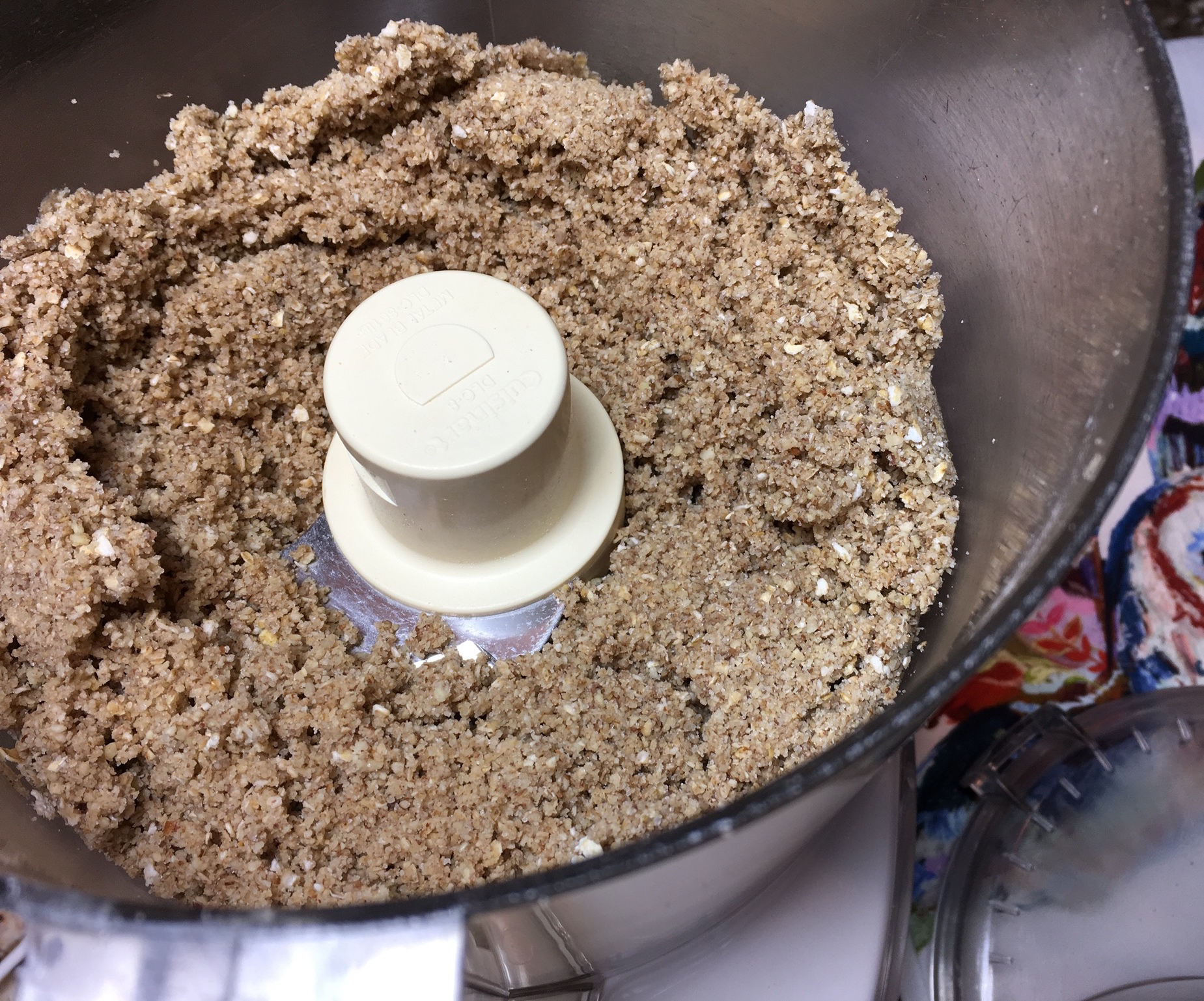 LowFODMAP Oat and Nut Pie Crust; Glutenfree, Dairyfree Rachel