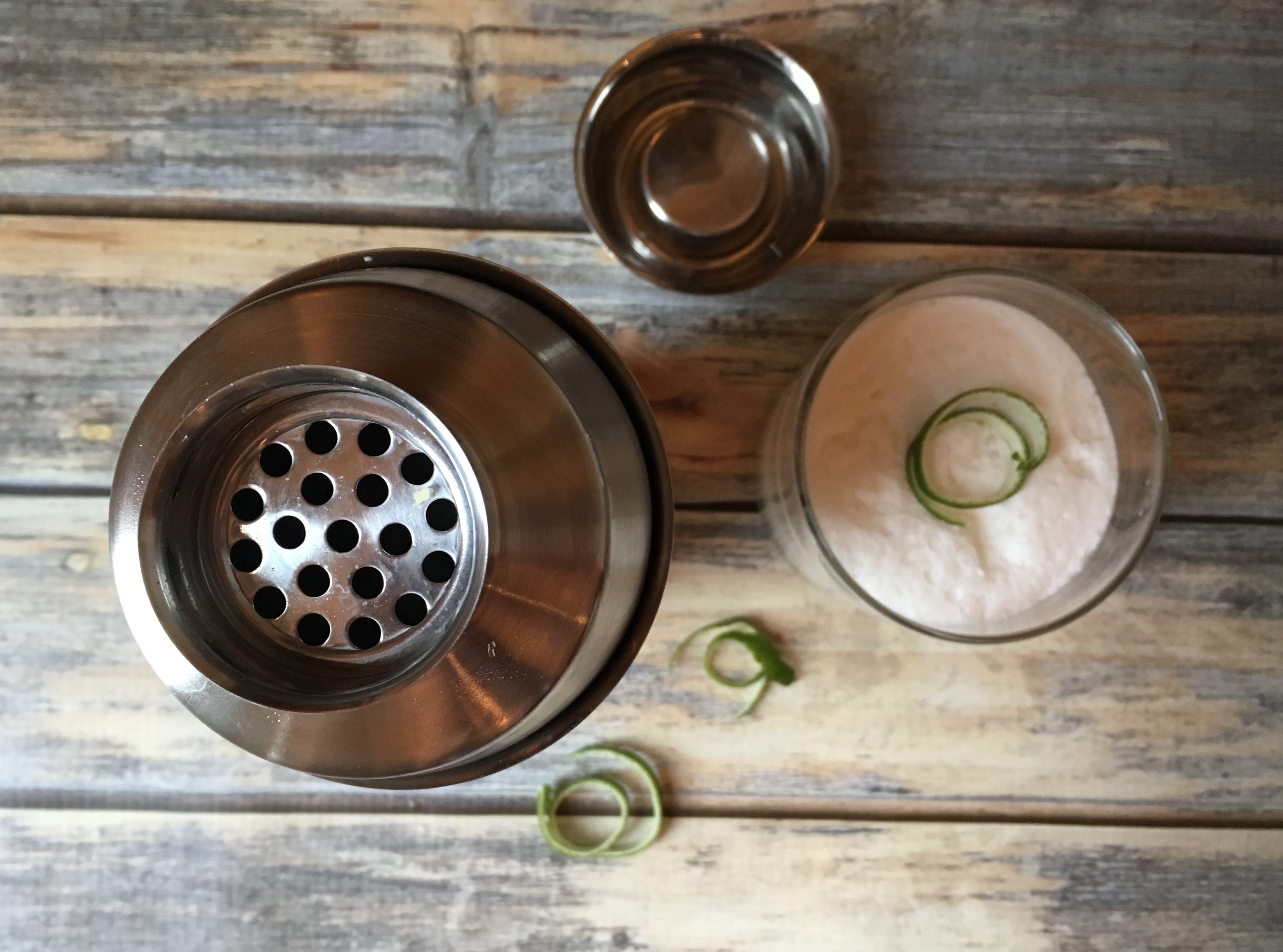 Top Shelf LowFODMAP Gin Fizz with Coriander Syrup; Glutenfree, Vegan