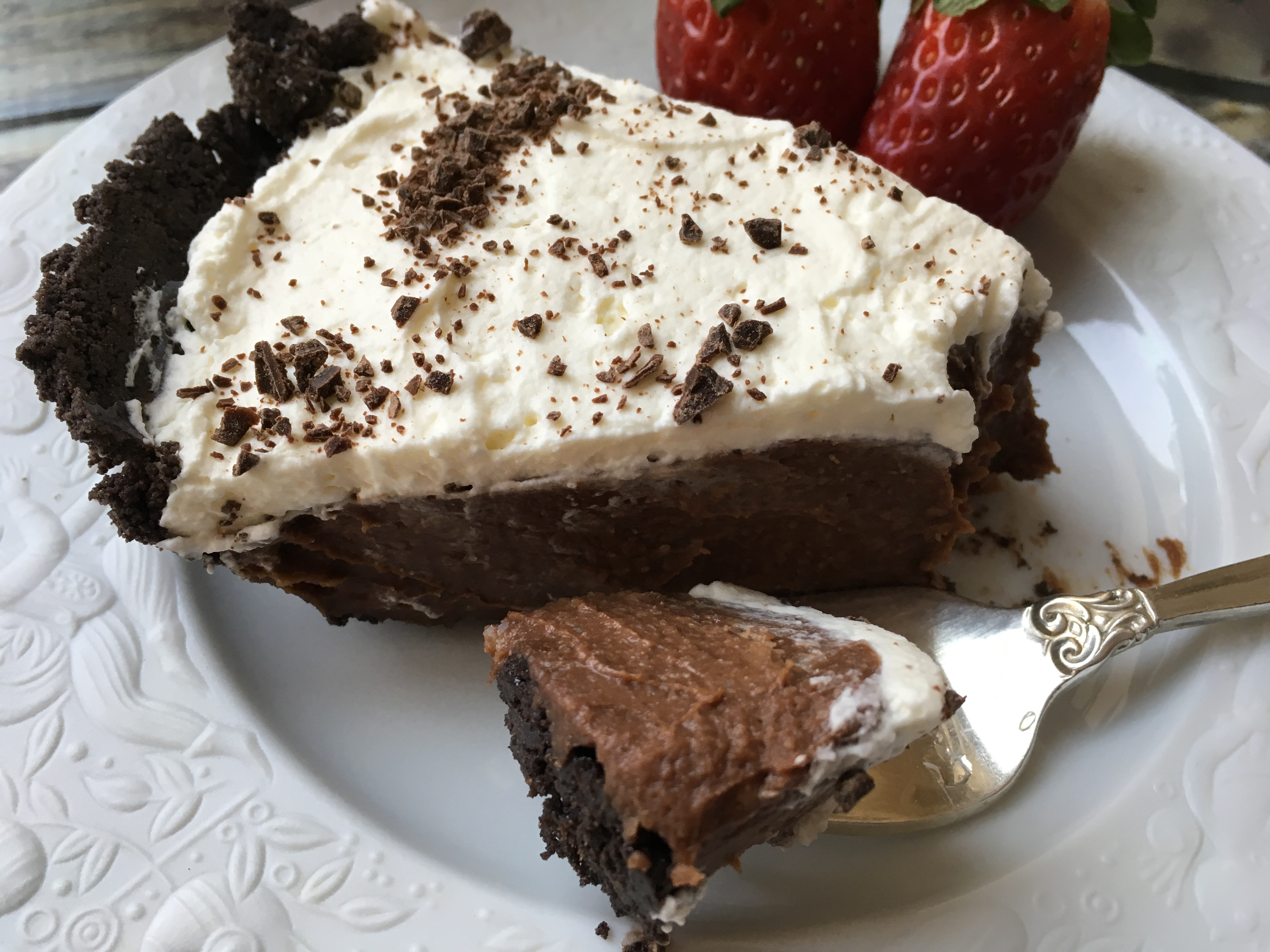 Best LowFODMAP Chocolate Pie with Cookie Crust Recipe; Glutenfree